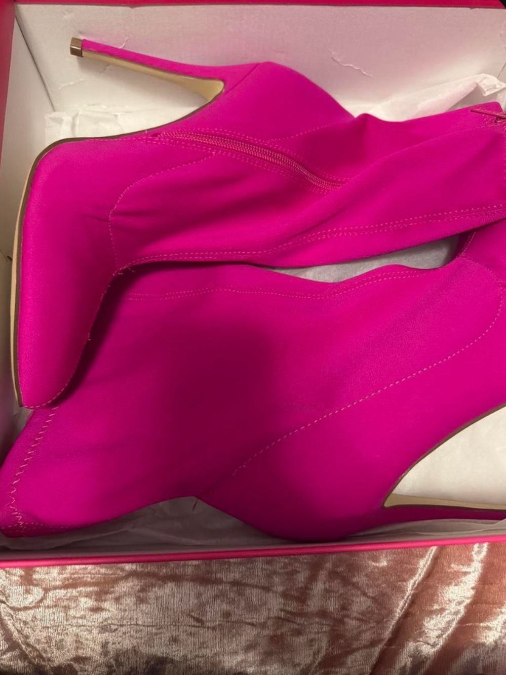 Women's Hot Pink Pointed-Toe Stiletto Ankle Boots - Picture 3 of 3